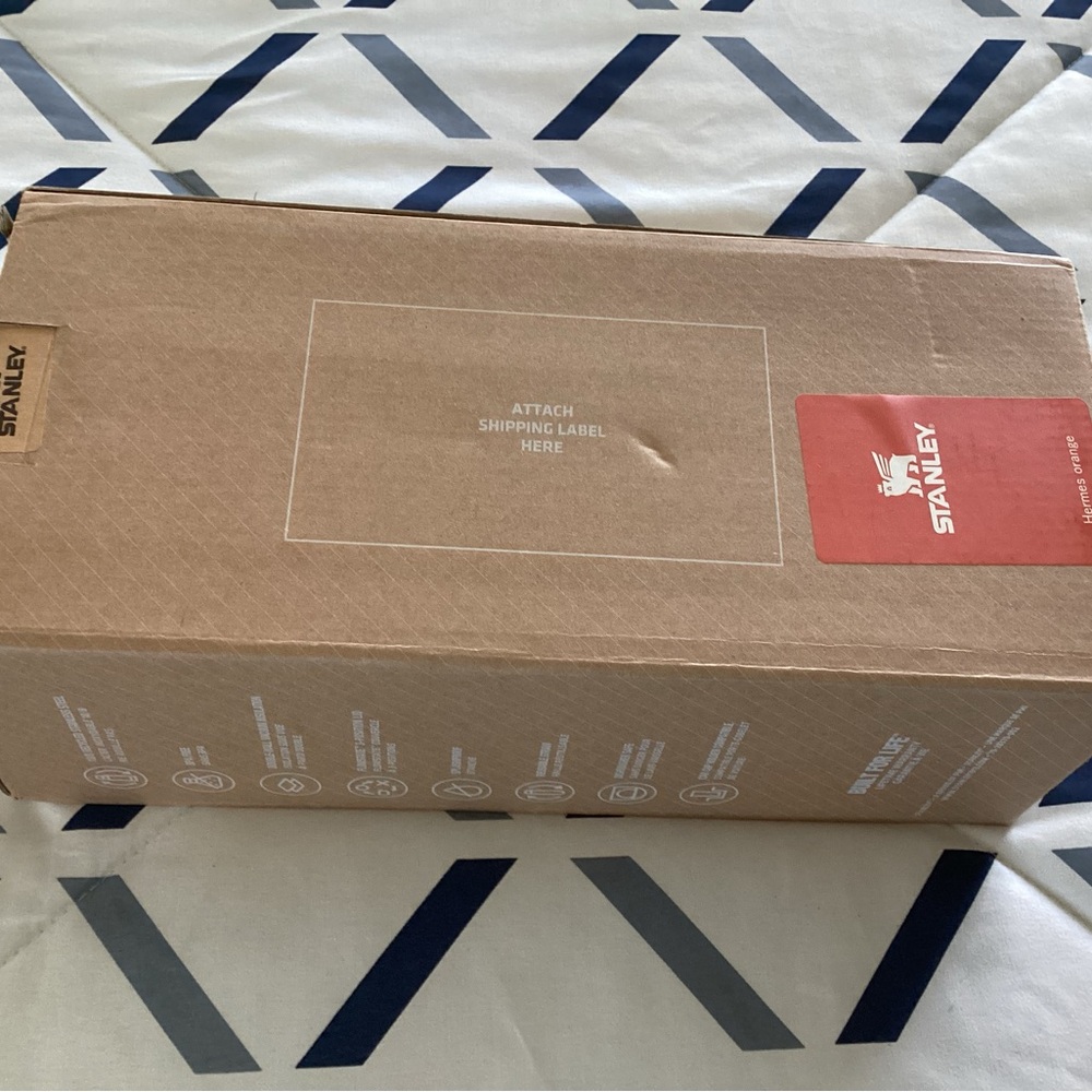 Stanley Tan Shipping Box Orange